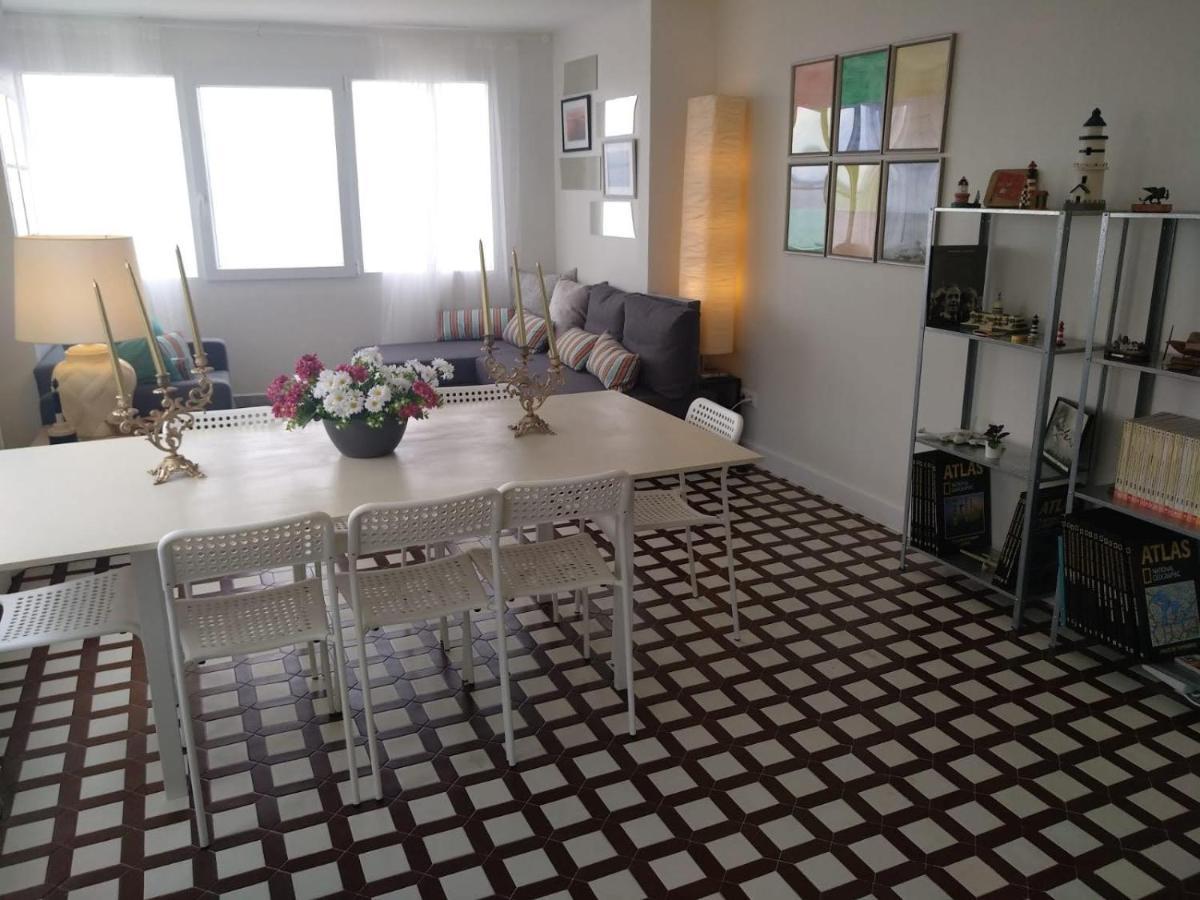 Apartamento Frente Al Mar Playa De Coroso Ribeira Exterior foto