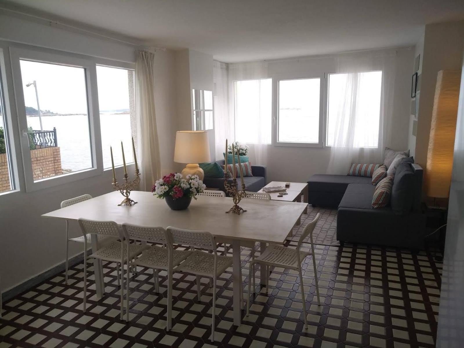 Apartamento Frente Al Mar Playa De Coroso Ribeira Exterior foto